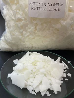 Behentrimonium méthosulfate 48 à 52% Soluble dans l'eau Composé quaternaire d'ammonium